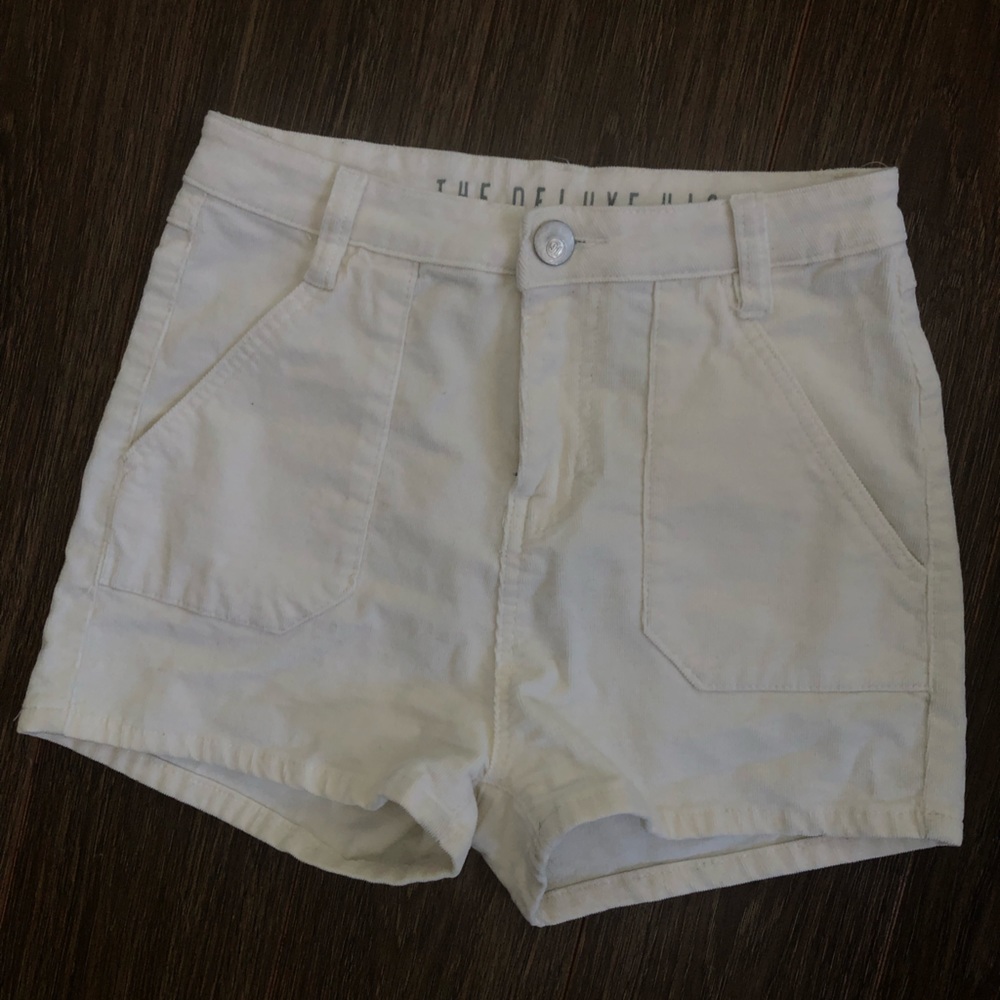 The deluxe high rise corduroy shorts